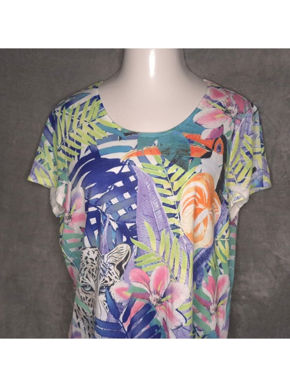 Chicos Womens Tropical Print Short Sleeve Top XL (3) Leopard Toucan Design